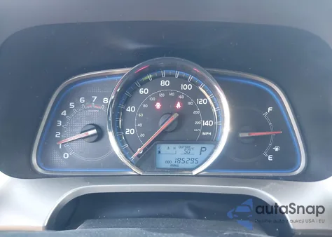 2015 Toyota Rav4 Limited z USA, uszkodzony, nr VIN JTMDFREV3FJ039497